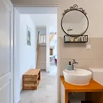 Nyaraló Romantisches Mit Jacuzzi, Bbq, Wifi Marčana