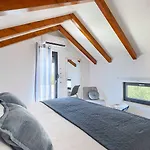 Nyaraló Romantisches Mit Jacuzzi, Bbq, Wifi *