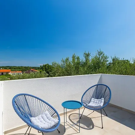 Romantisches Mit Jacuzzi, Bbq, Wifi Nyaraló *