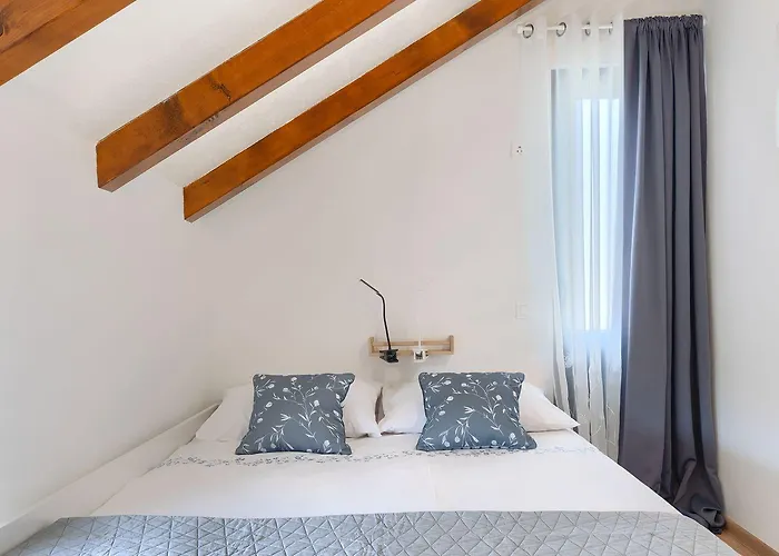 Romantisches Mit Jacuzzi, Bbq, Wifi Feriehus